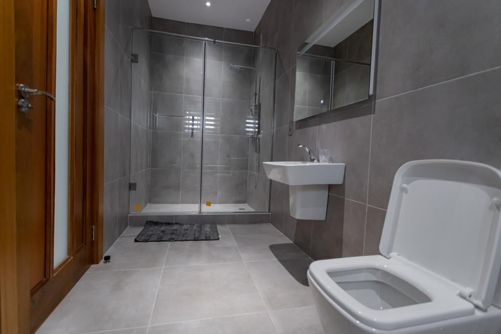 Luxury 4 Bedroom House 9.jpg